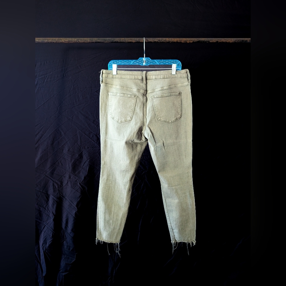 Jeans - Picture 3 of 3